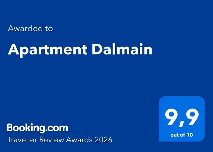 Dalmain Apartment Split